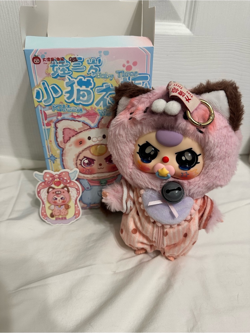 Baby Three Kitten Wardrobe Special Eyes and Paci